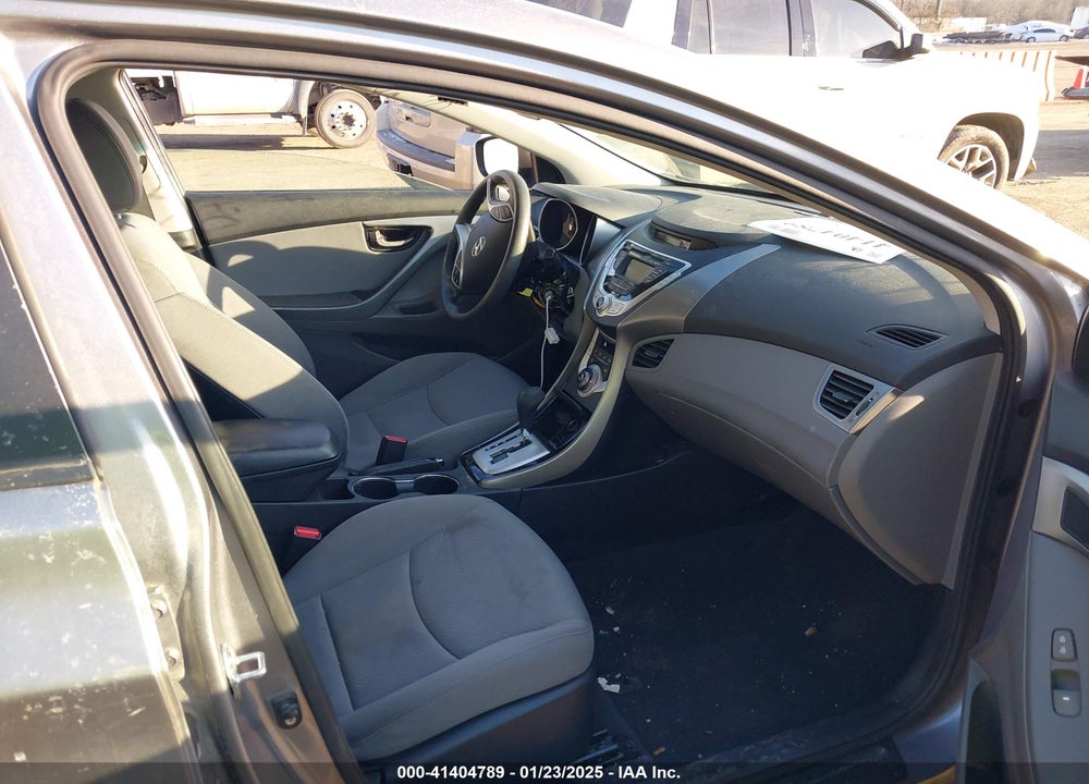2011 HYUNDAI ELANTRA VIN: KMHDH4AE0BU154405