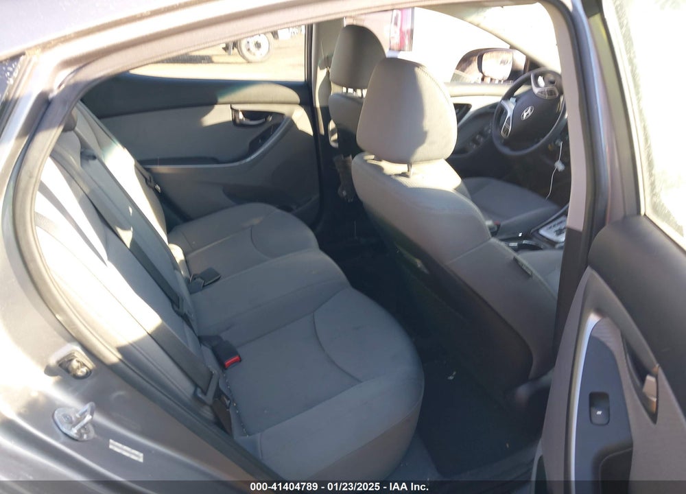 2011 HYUNDAI ELANTRA VIN: KMHDH4AE0BU154405