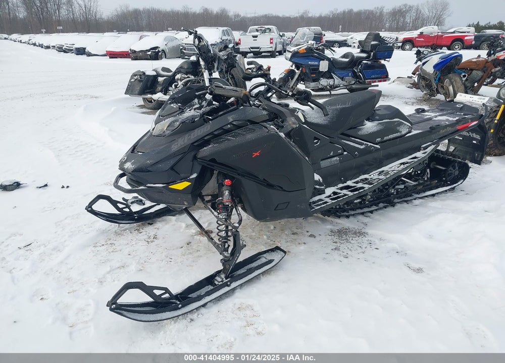 2025 SKI DOO BACKCOUNTRY 850 VIN: 2BPSUYSB5SV000019