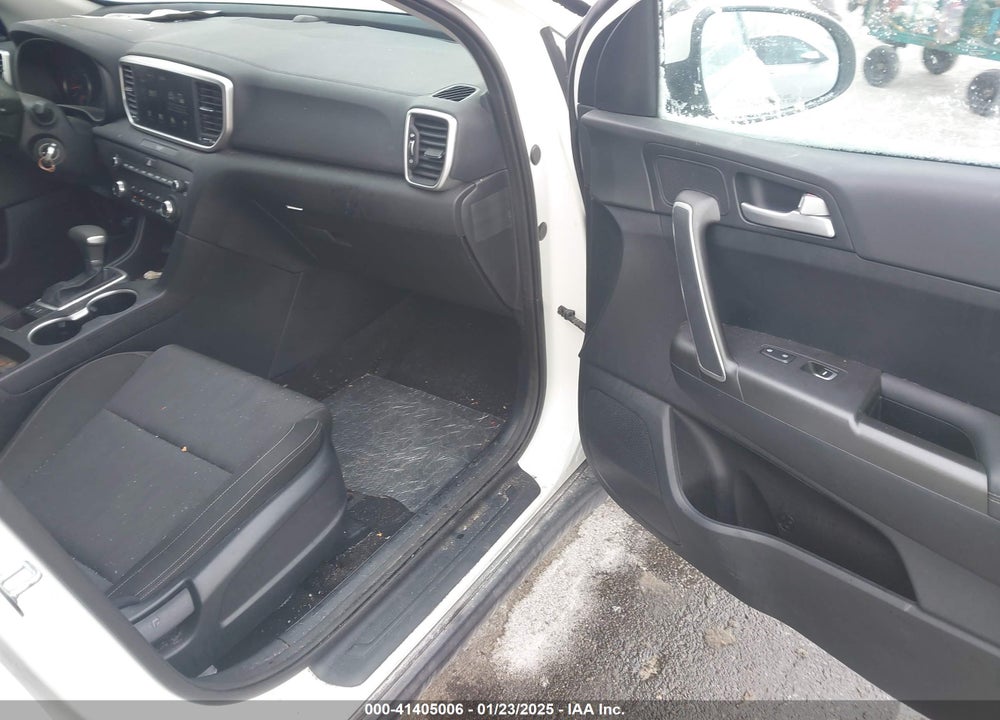 2022 KIA SPORTAGE LX VIN: KNDPMCAC6N7019373