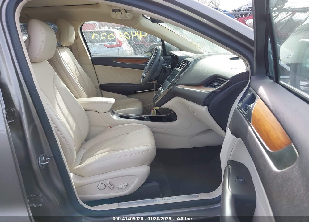 2016 LINCOLN MKC RESERVE VIN: 5LMTJ3DH0GUJ03524