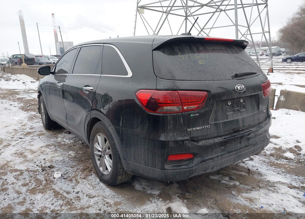 2019 KIA SORENTO VIN: 5XYPGDA38KG575647