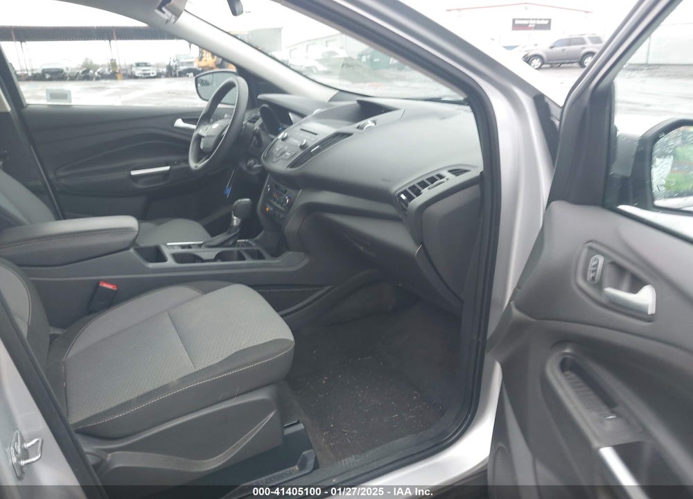 2017 FORD ESCAPE SE FWD VIN: 1FMCU0G97HUB67879