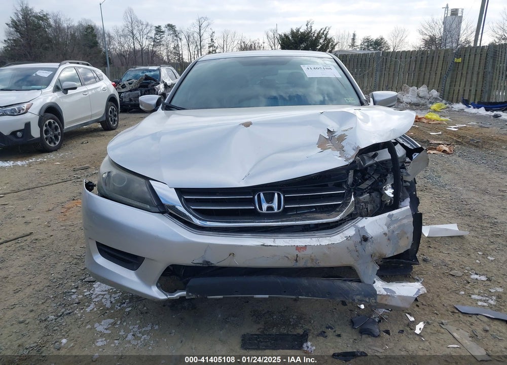 2013 HONDA ACCORD VIN: 1HGCR2F32DA152217