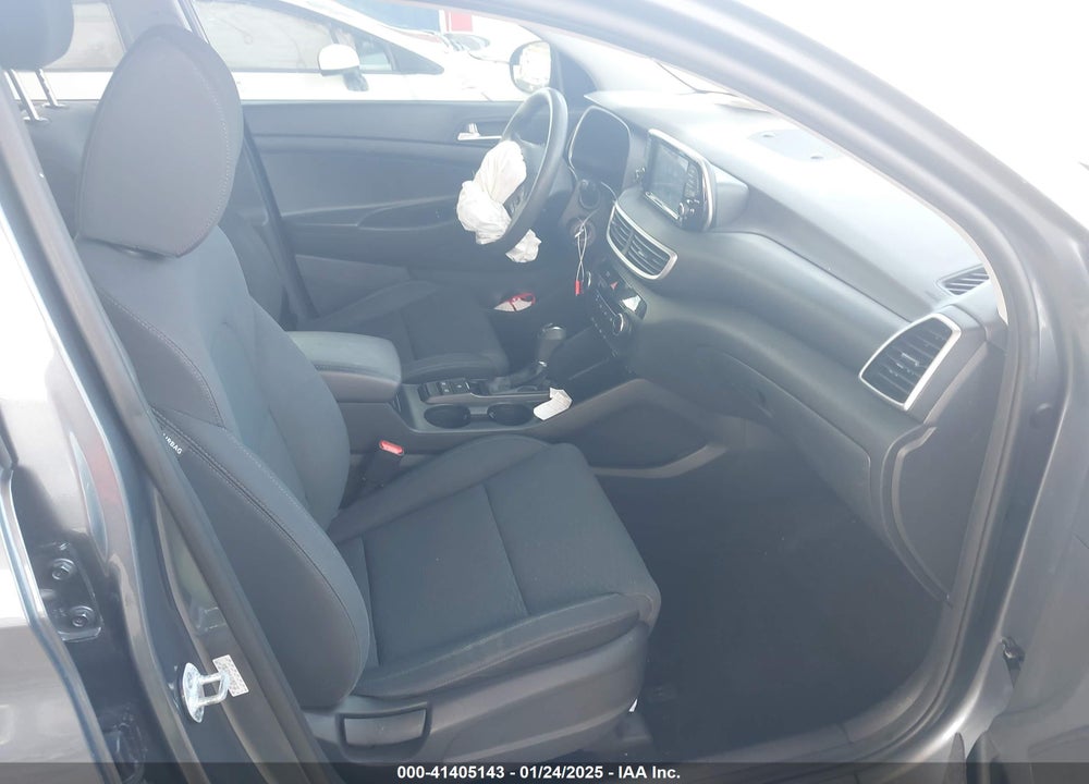 2019 HYUNDAI TUCSON VIN: KM8J23A41KU059132