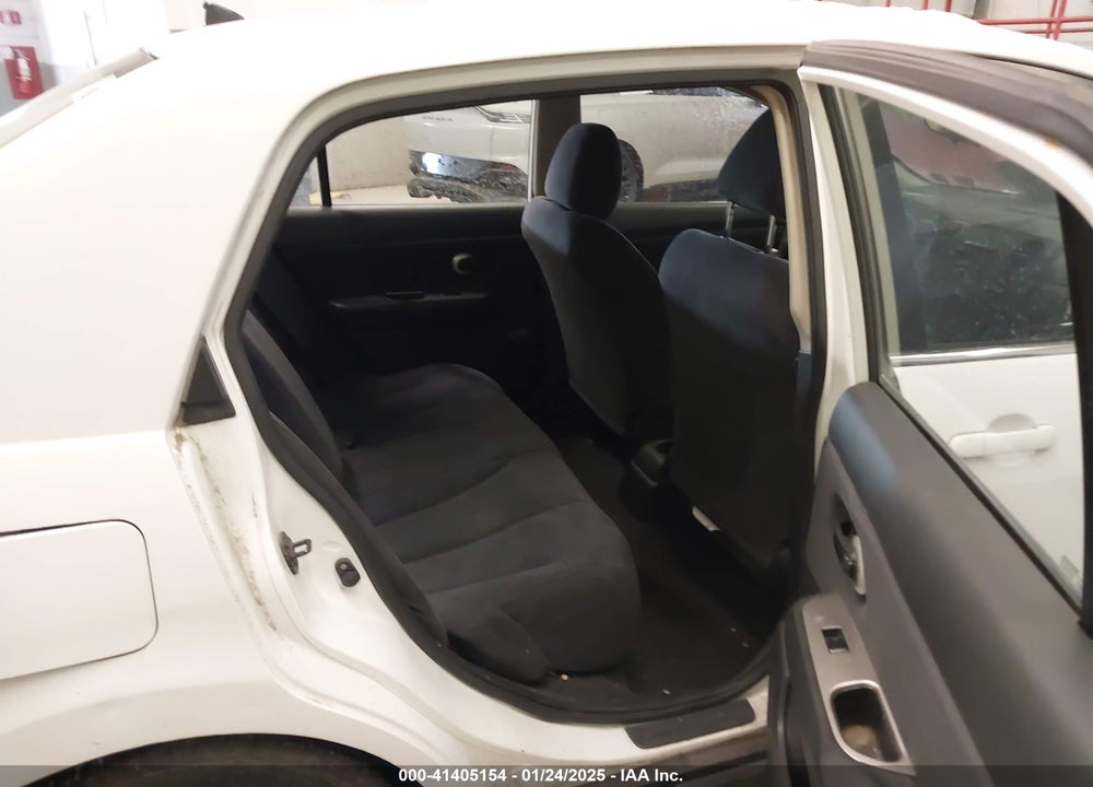 2008 NISSAN VERSA VIN: 3N1BC11E78L433137
