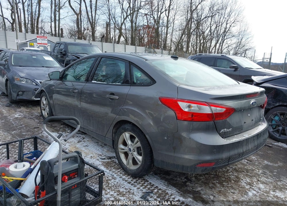 2014 FORD FOCUS SE VIN: 1FADP3F28EL243414
