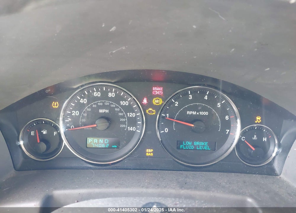 2006 JEEP COMMANDER VIN: 1J8HG48K56C195413