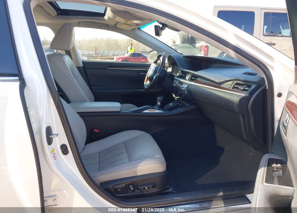 2017 LEXUS ES 350 VIN: 58ABK1GG2HU063038