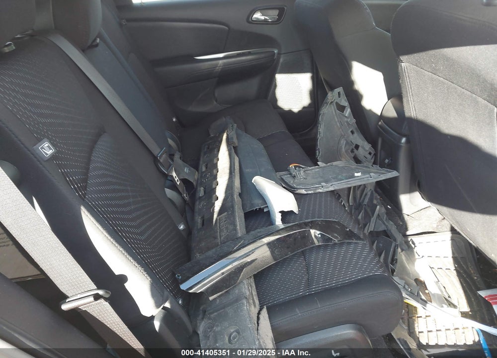 2018 DODGE JOURNEY SE VIN: 3C4PDCAB7JT236444