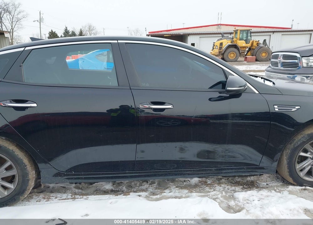 2020 KIA OPTIMA VIN: 5XXGT4L37LG387121