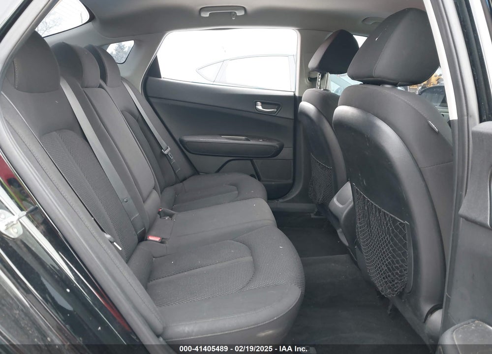 2020 KIA OPTIMA VIN: 5XXGT4L37LG387121