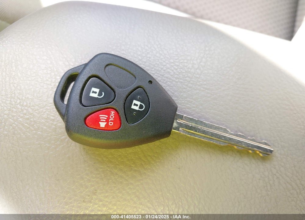 2008 TOYOTA RAV4 VIN: JTMBD33V986059109