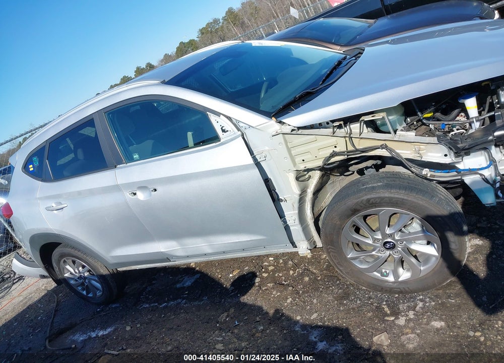 2018 HYUNDAI TUCSON VIN: KM8J33A43JU798580