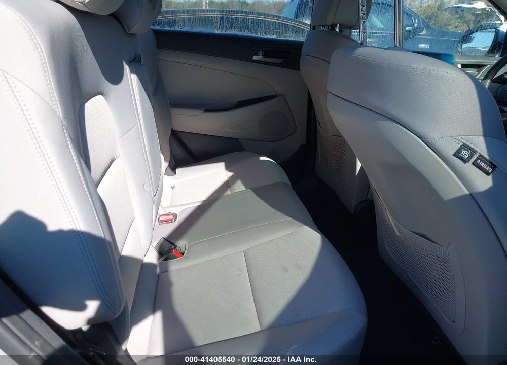 2018 HYUNDAI TUCSON VIN: KM8J33A43JU798580