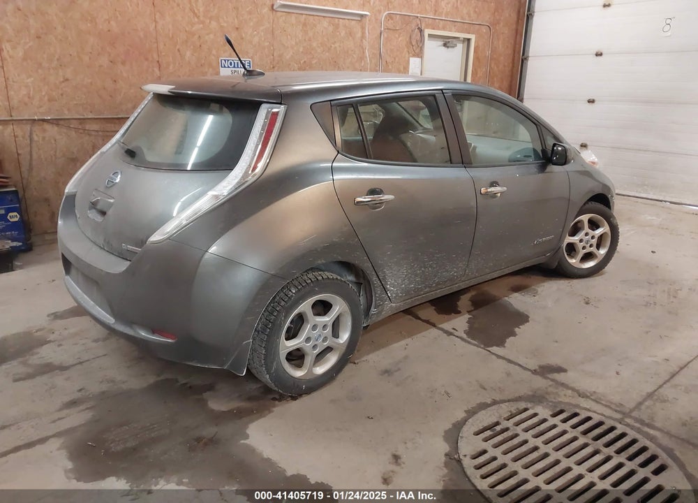 2014 NISSAN LEAF VIN: 1N4AZ0CPXEC335135