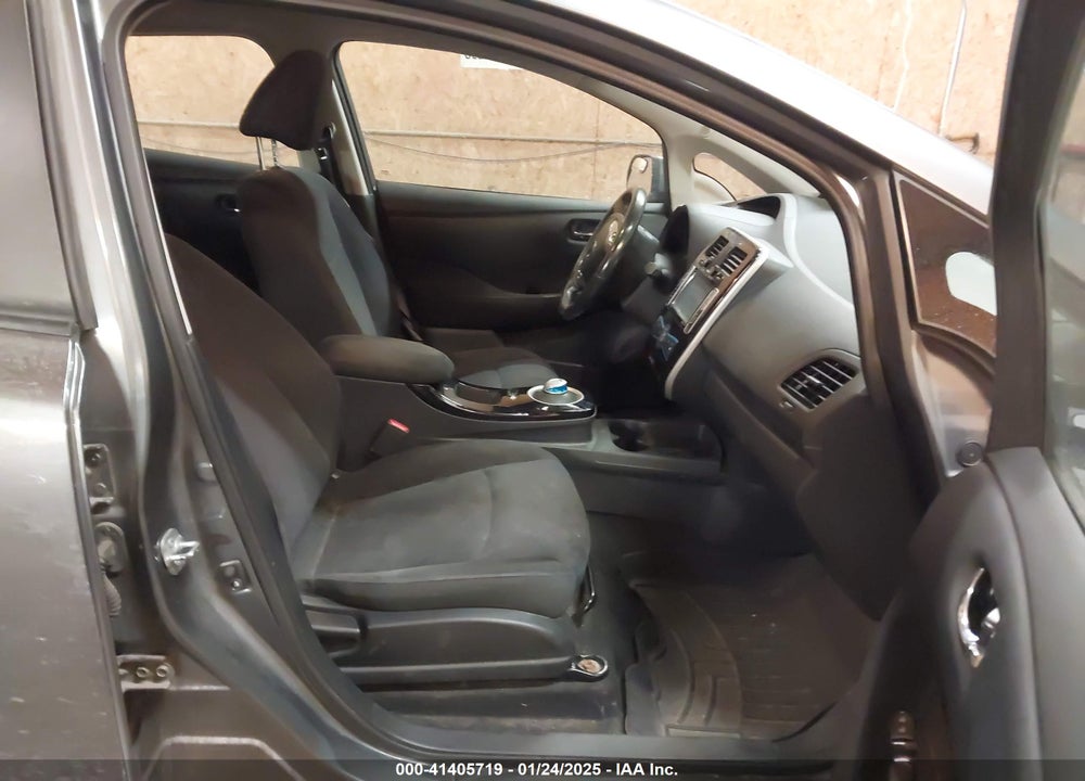 2014 NISSAN LEAF VIN: 1N4AZ0CPXEC335135