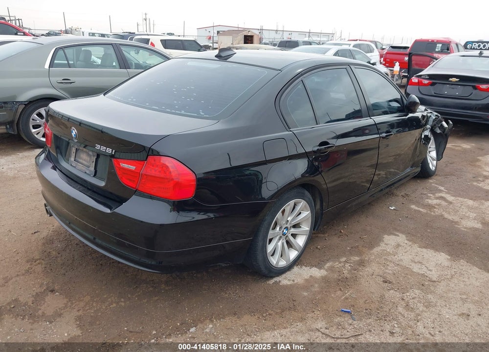 2011 BMW 328I VIN: WBAPH7G5XBNN03104