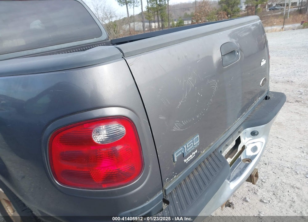 2003 FORD F-150 LARIAT/XLT VIN: 1FTRW07613KC39663