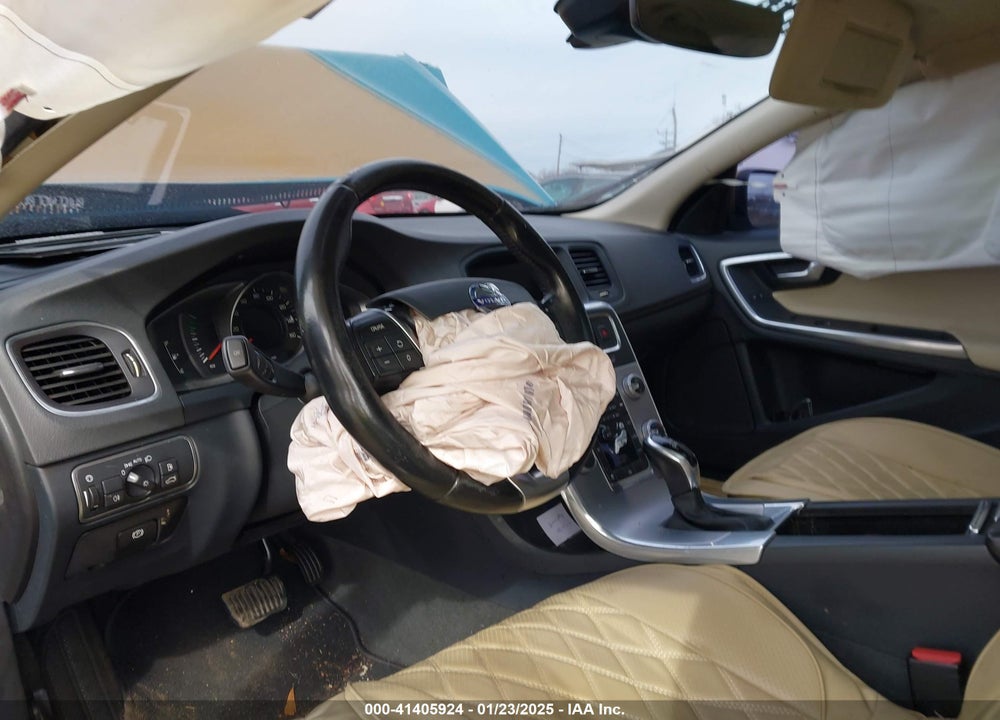 2017 VOLVO S60 VIN: YV126MFL3H2429594