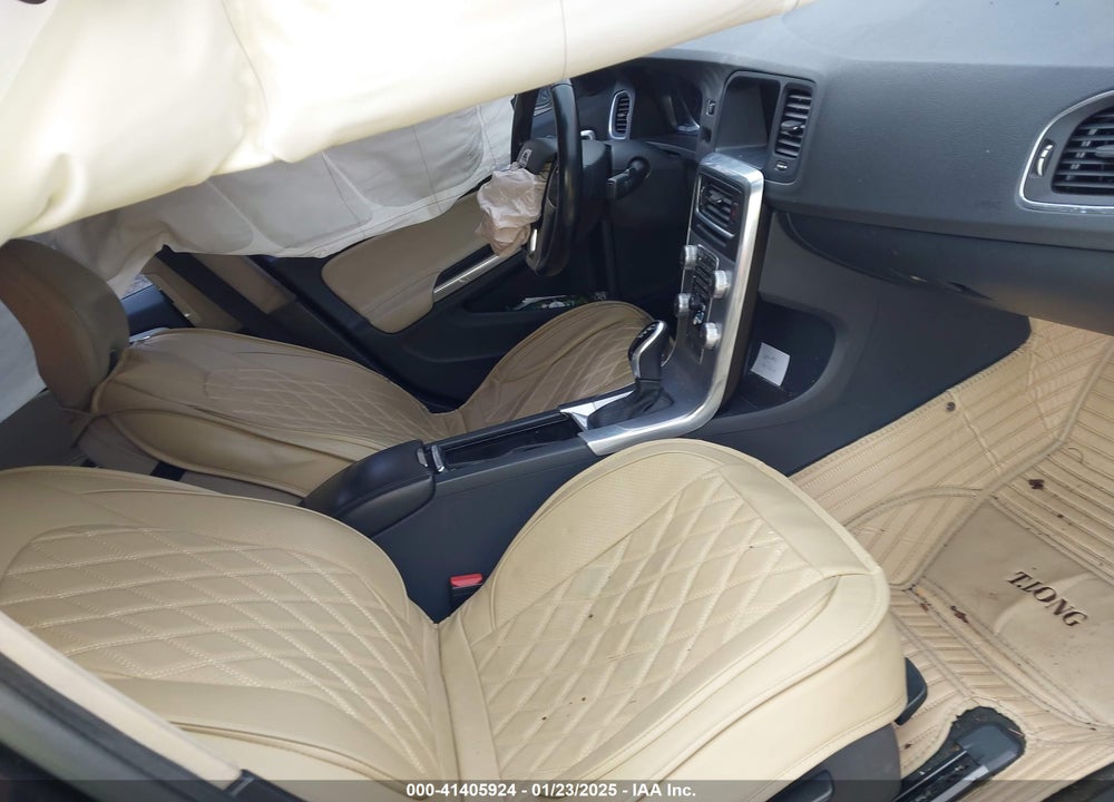 2017 VOLVO S60 VIN: YV126MFL3H2429594
