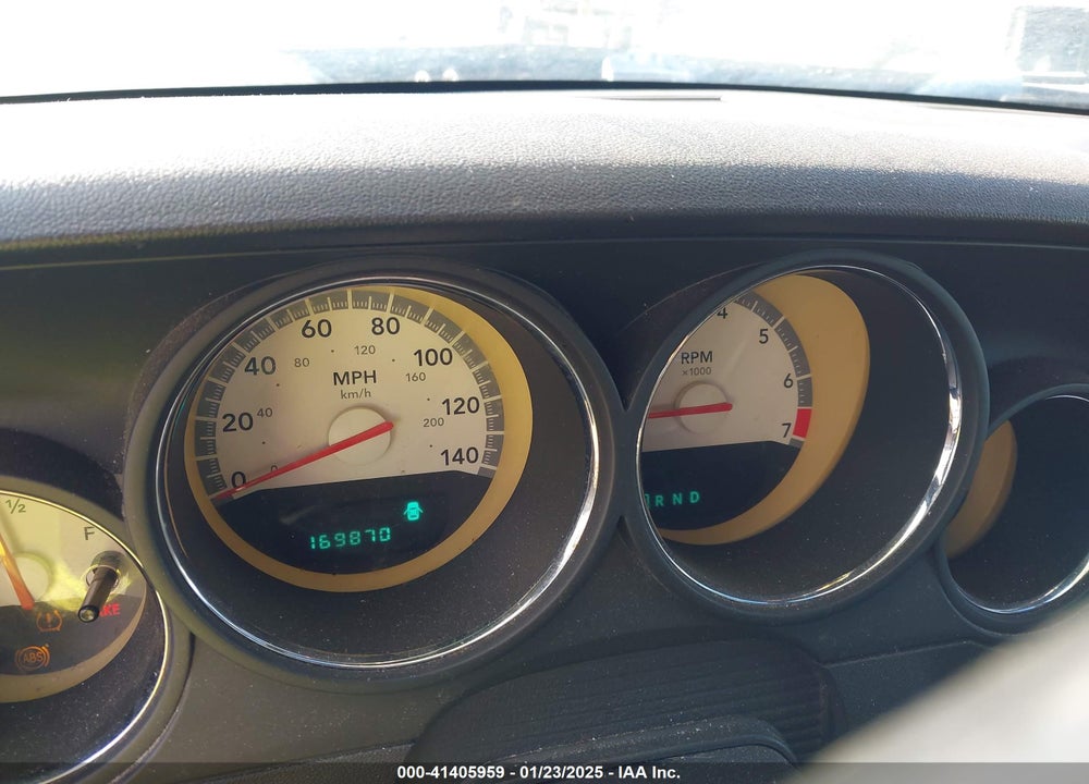 2010 DODGE CHALLENGER VIN: 2B3CJ4DV8AH159175