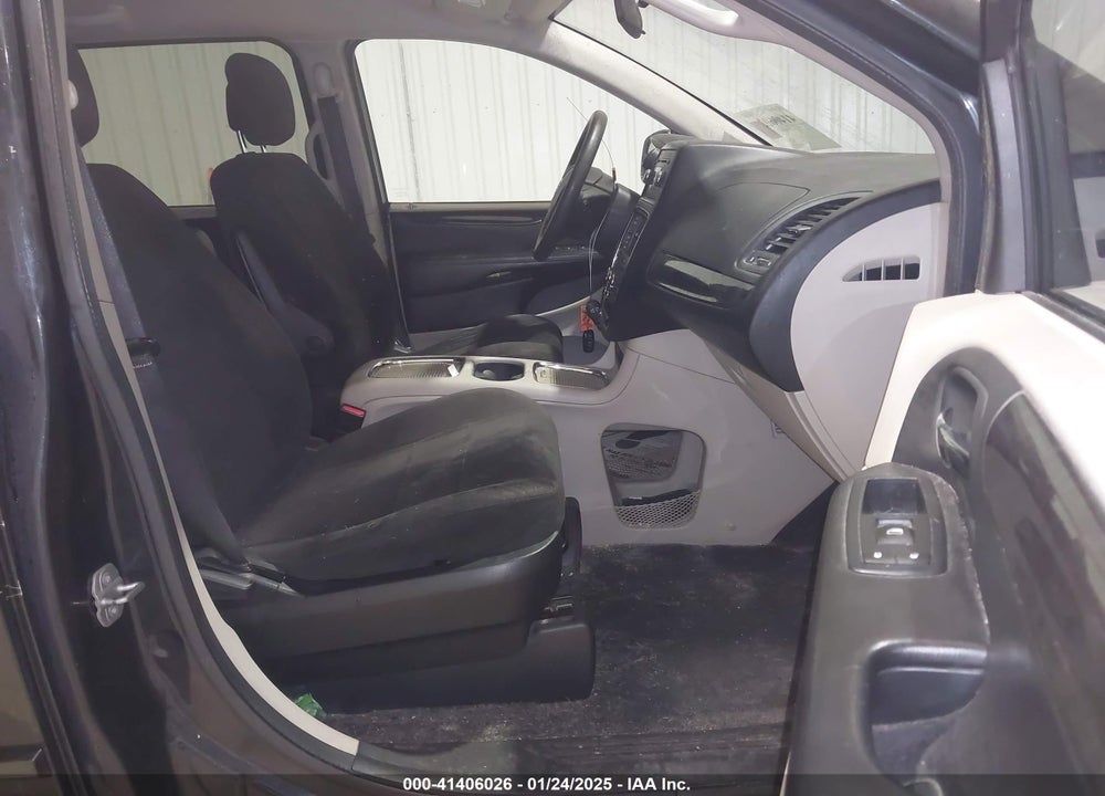 2013 DODGE GRAND CARAVAN SXT VIN: 2C4RDGCG4DR590728