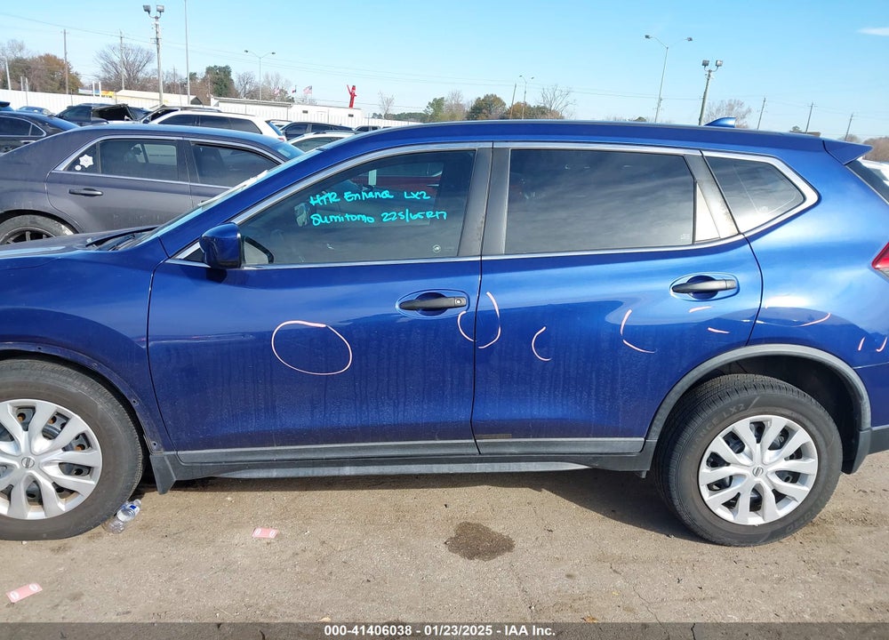 2017 NISSAN ROGUE VIN: KNMAT2MT4HP525755