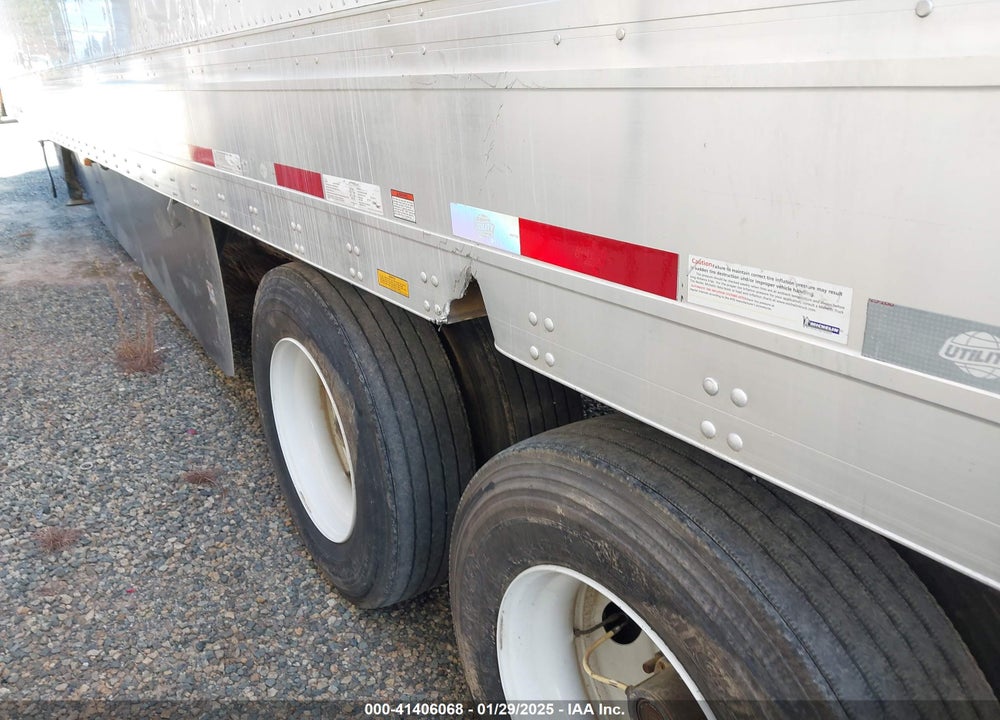 2023 UTILITY TRAILER MFG --- VIN: 1UYVS2532P3898805