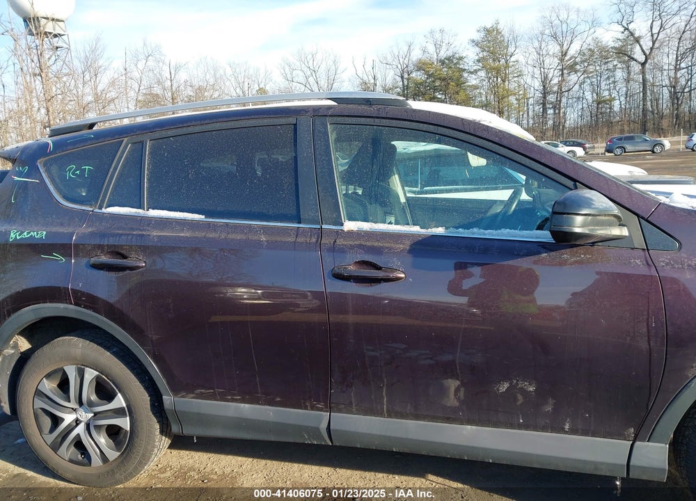 2016 TOYOTA RAV4 LE VIN: 2T3BFREV5GW516232