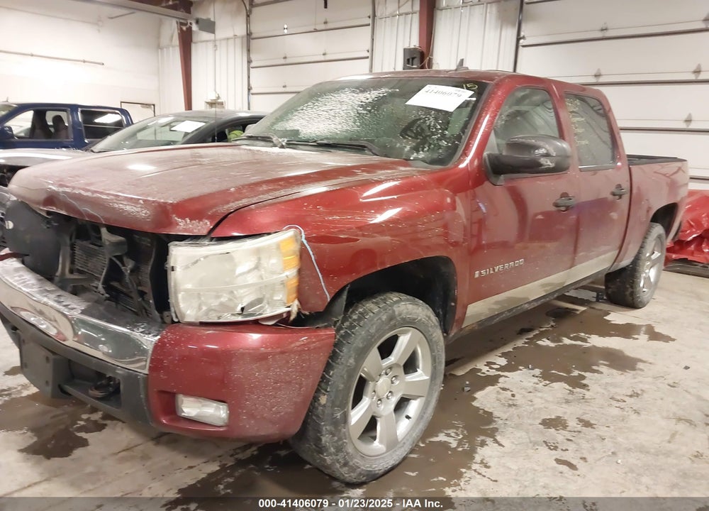 2008 CHEVROLET SILVERADO 1500 LT1 VIN: 2GCEK133881212219