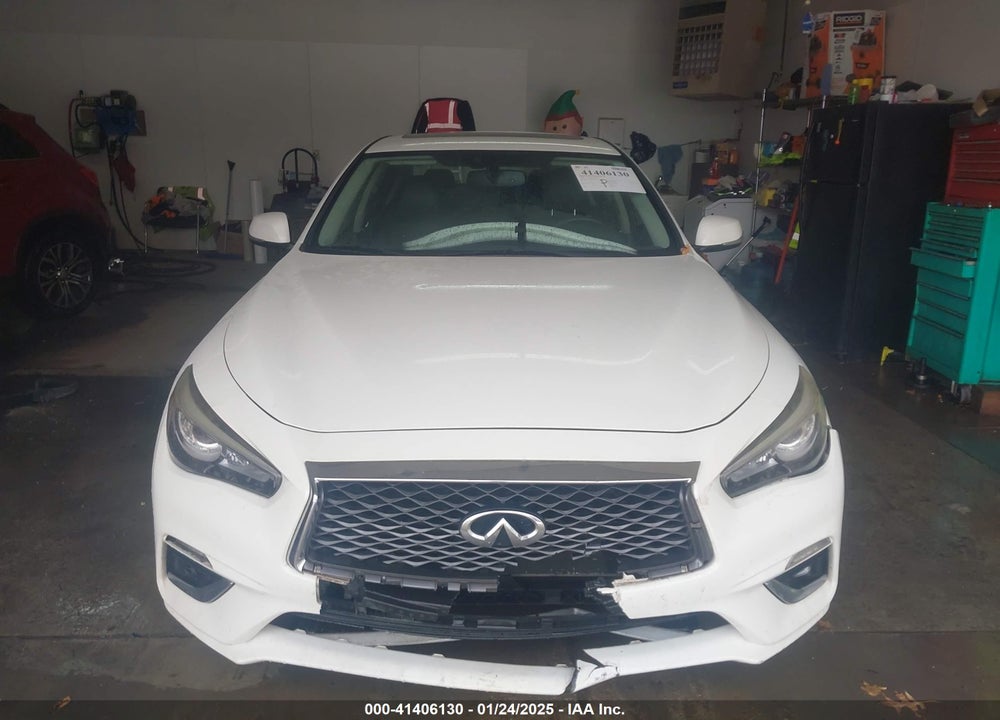 2018 INFINITI Q50 VIN: JN1EV7APXJM365570