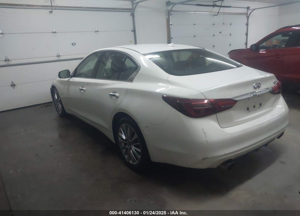 2018 INFINITI Q50 VIN: JN1EV7APXJM365570