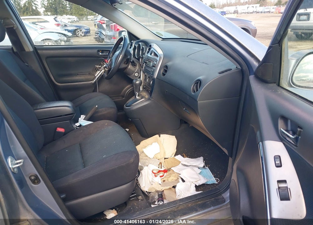 2005 TOYOTA MATRIX/XR VIN: 2T1KR32E95C421690