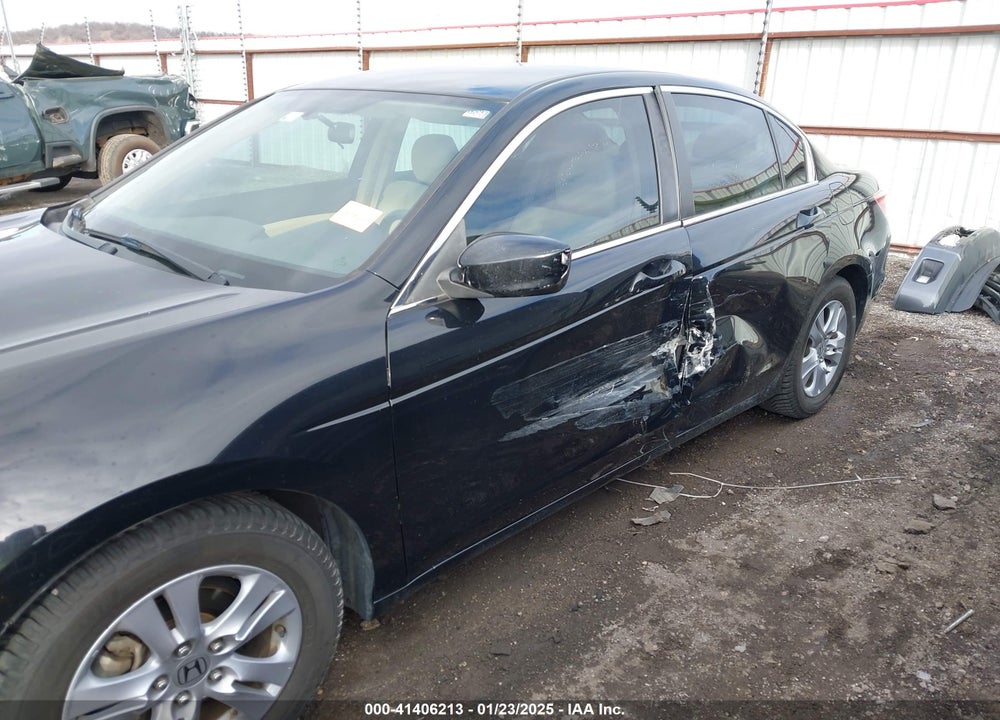 2011 HONDA ACCORD 2.4 LX-P VIN: 1HGCP2F41BA107233