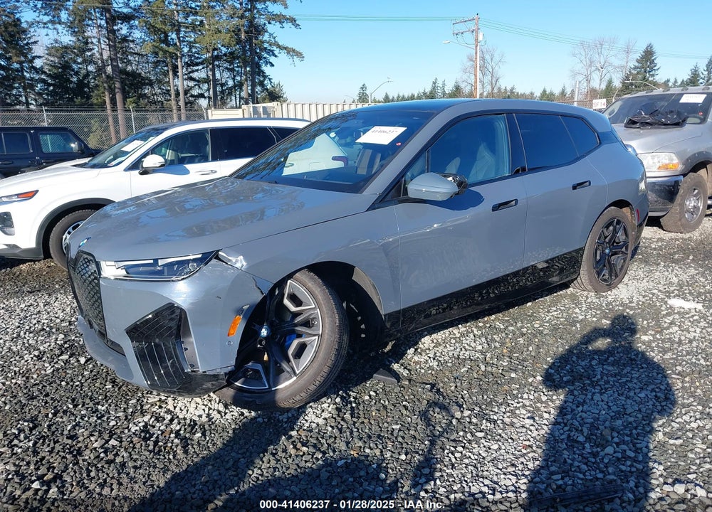 2024 BMW IX VIN: WB523CF05RCP18420