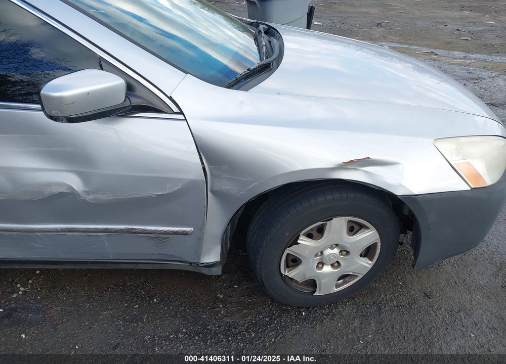 2005 HONDA ACCORD 2.4 LX VIN: 1HGCM56405A022477
