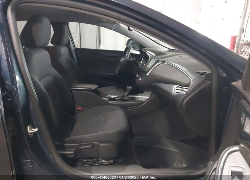 2017 CHEVROLET MALIBU 1LT VIN: 1G1ZE5ST5HF137689