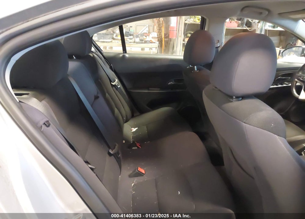 2014 CHEVROLET CRUZE 1LT AUTO VIN: 1G1PC5SB2E7271845