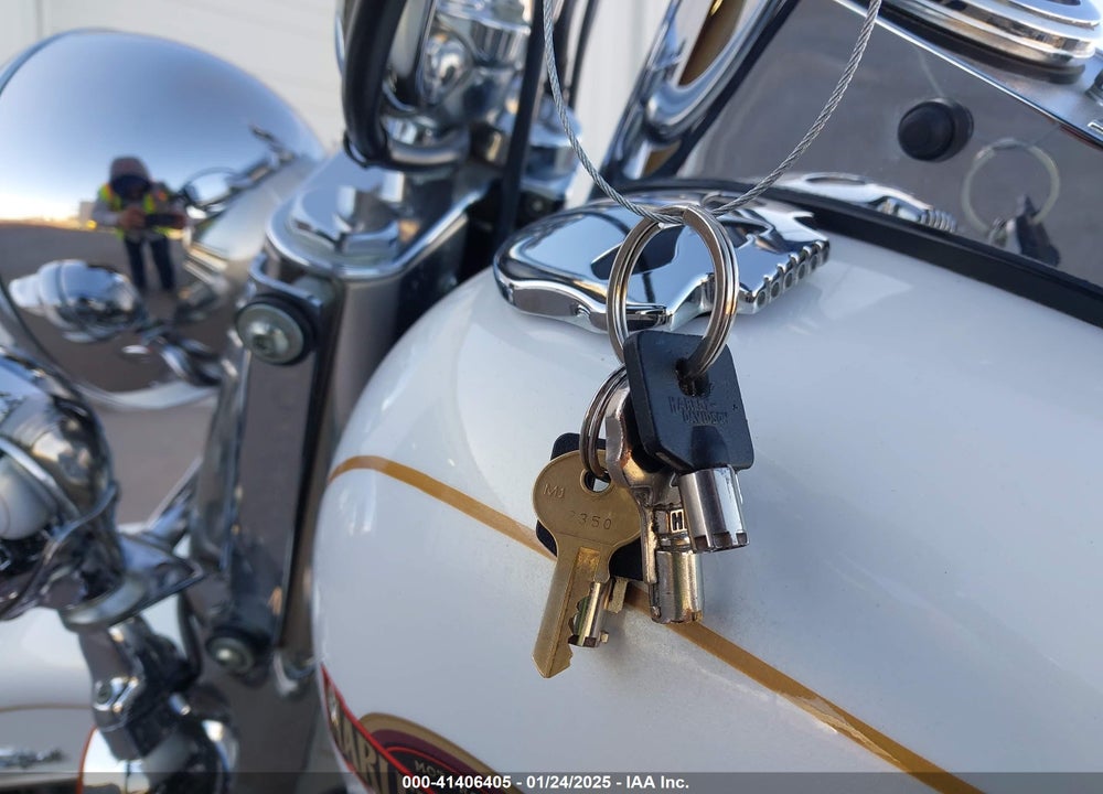 2007 HARLEY-DAVIDSON FLSTC VIN: 1HD1BW5137Y068824