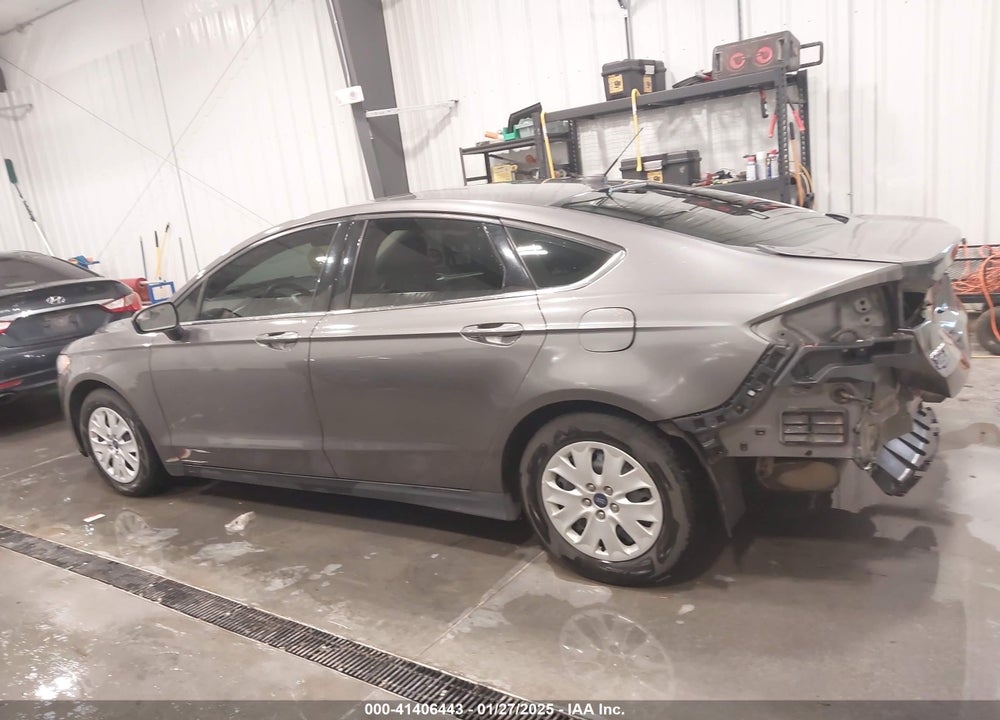 2014 FORD FUSION S VIN: 1FA6P0G7XE5388704