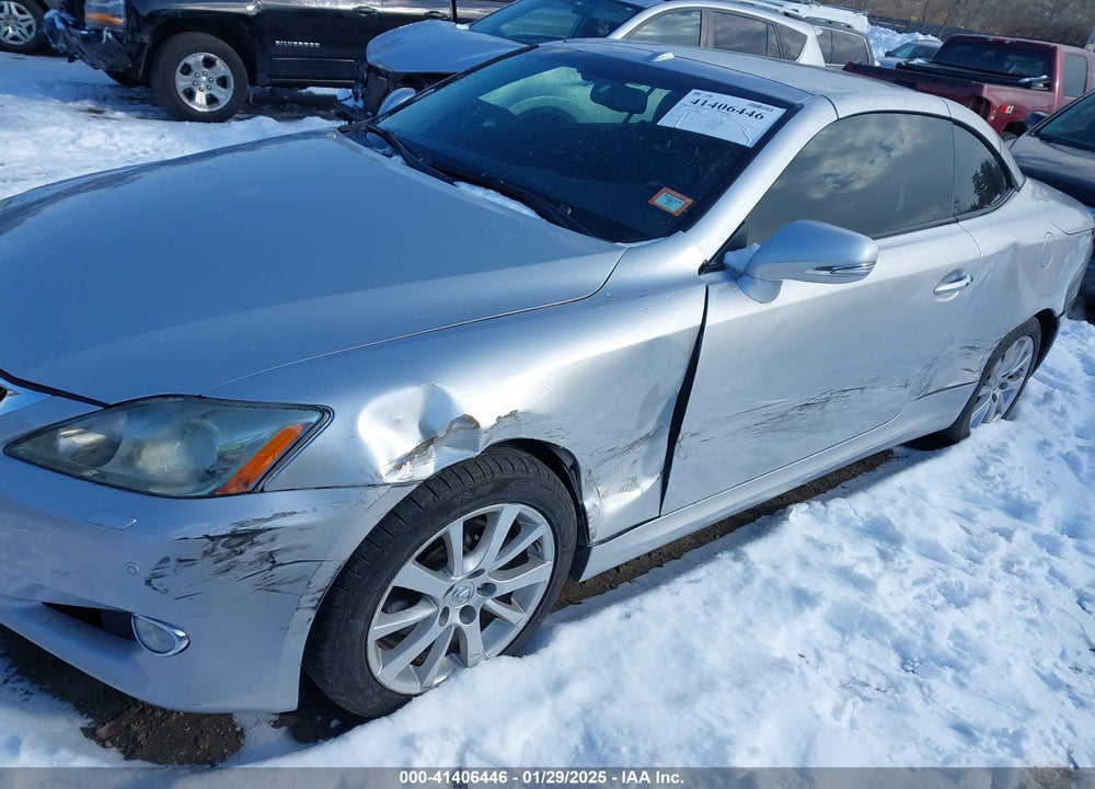 2010 LEXUS IS 250C VIN: JTHFF2C29A2502320