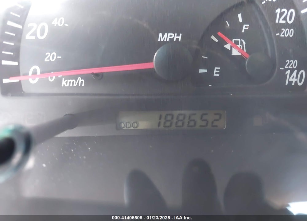 2003 TOYOTA CAMRY LE VIN: JTDBE32K630227028