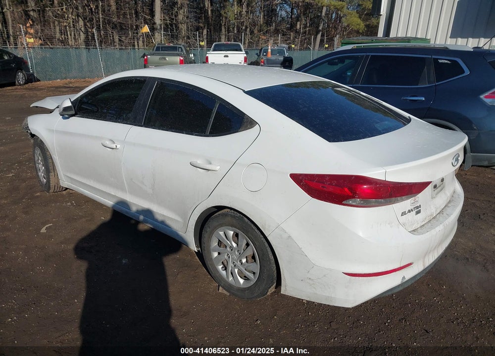 2018 HYUNDAI ELANTRA SE VIN: 5NPD74LF1JH349449