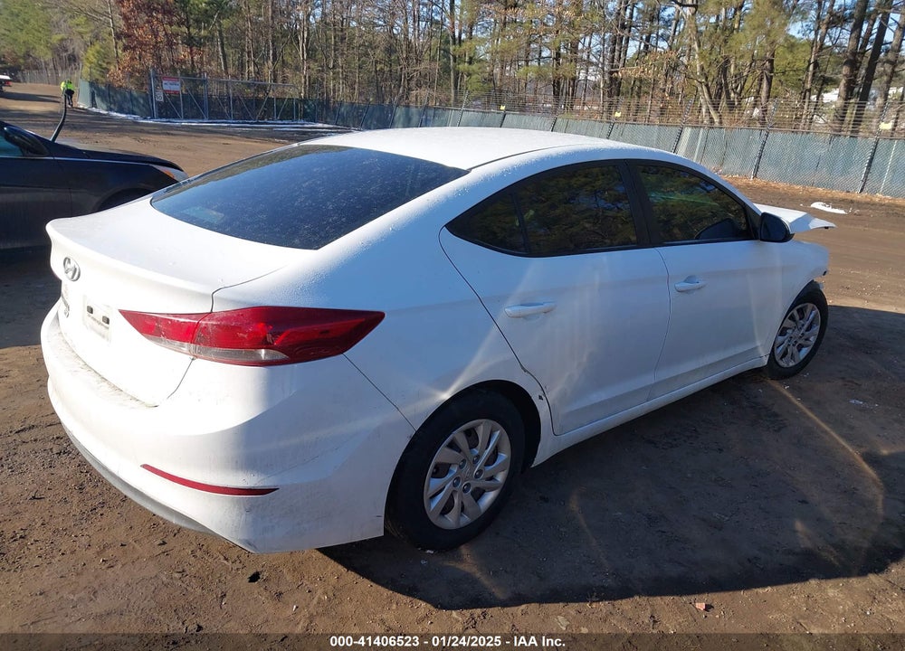 2018 HYUNDAI ELANTRA SE VIN: 5NPD74LF1JH349449