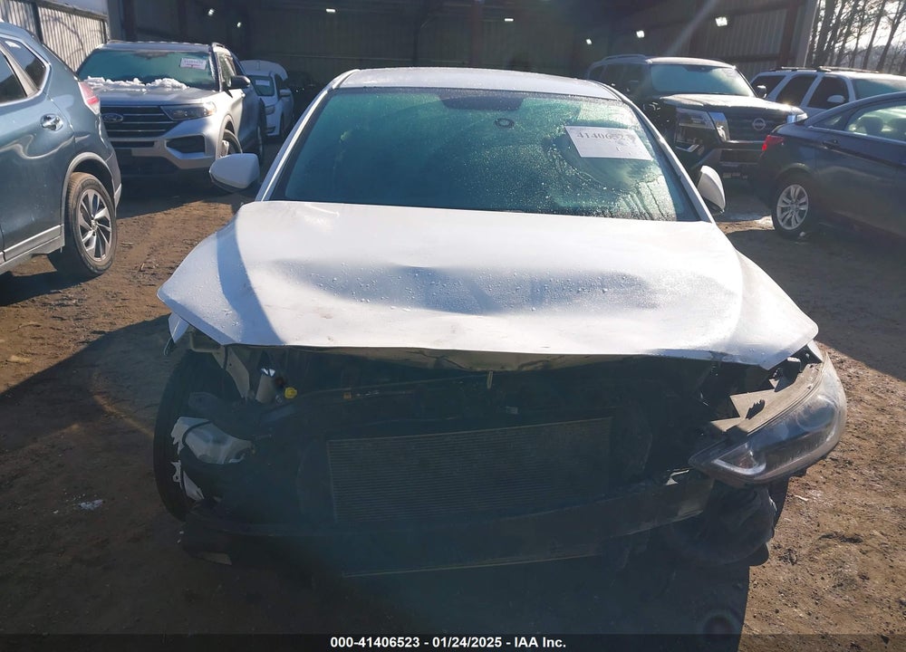 2018 HYUNDAI ELANTRA SE VIN: 5NPD74LF1JH349449