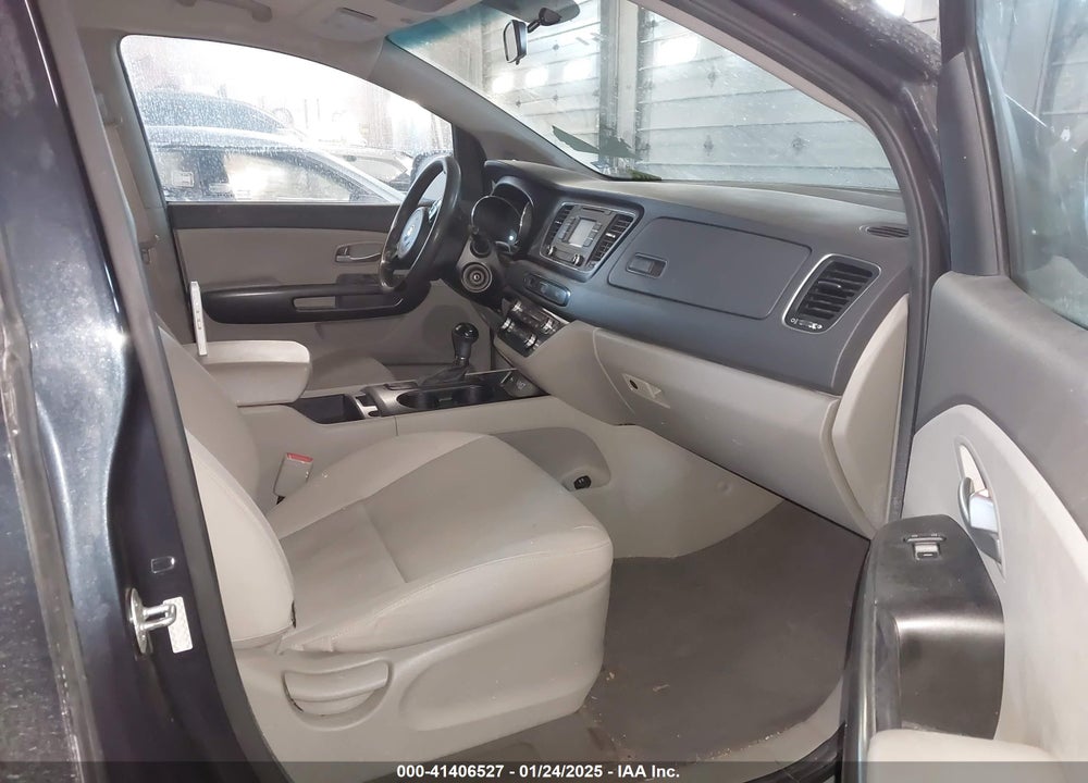 2016 KIA SEDONA LX VIN: KNDMB5C13G6179221