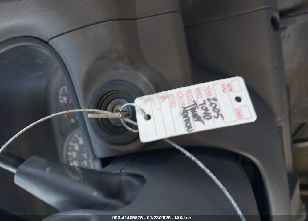 2005 TOYOTA TUNDRA VIN: 5TBET34115S482461