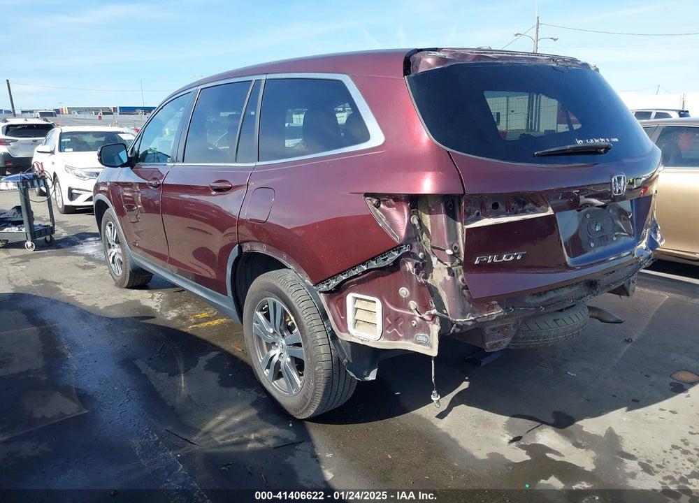 2017 HONDA PILOT EX VIN: 5FNYF5H3XHB002705