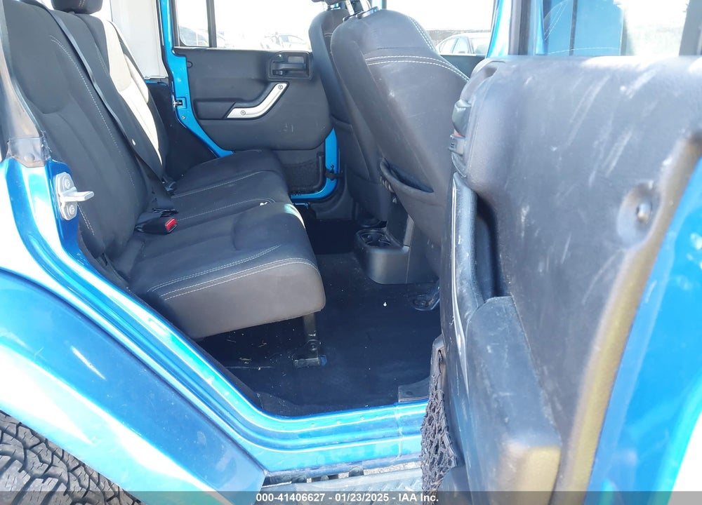 2015 JEEP WRANGLER UNLIMITED SAHARA VIN: 1C4BJWEG1FL642653